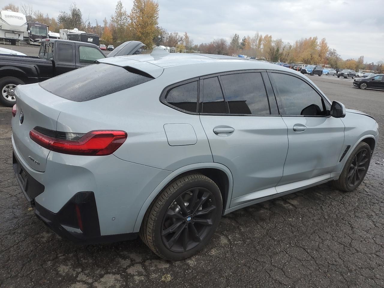 2025 BMW X4 VIN 5UX33DT05S9Y39503 photo 3