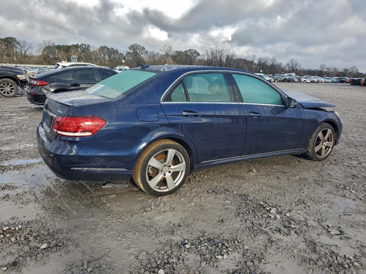 2016 Mercedes-Benz E-class VIN WDDHF8JB0GB267594 photo 3