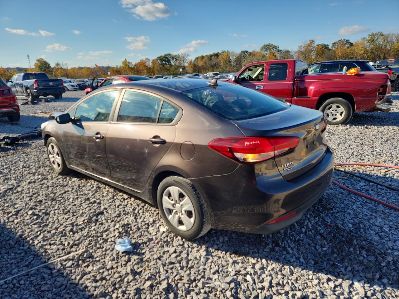 2017 Kia Forte VIN 3KPFK4A76HE044823 photo 2