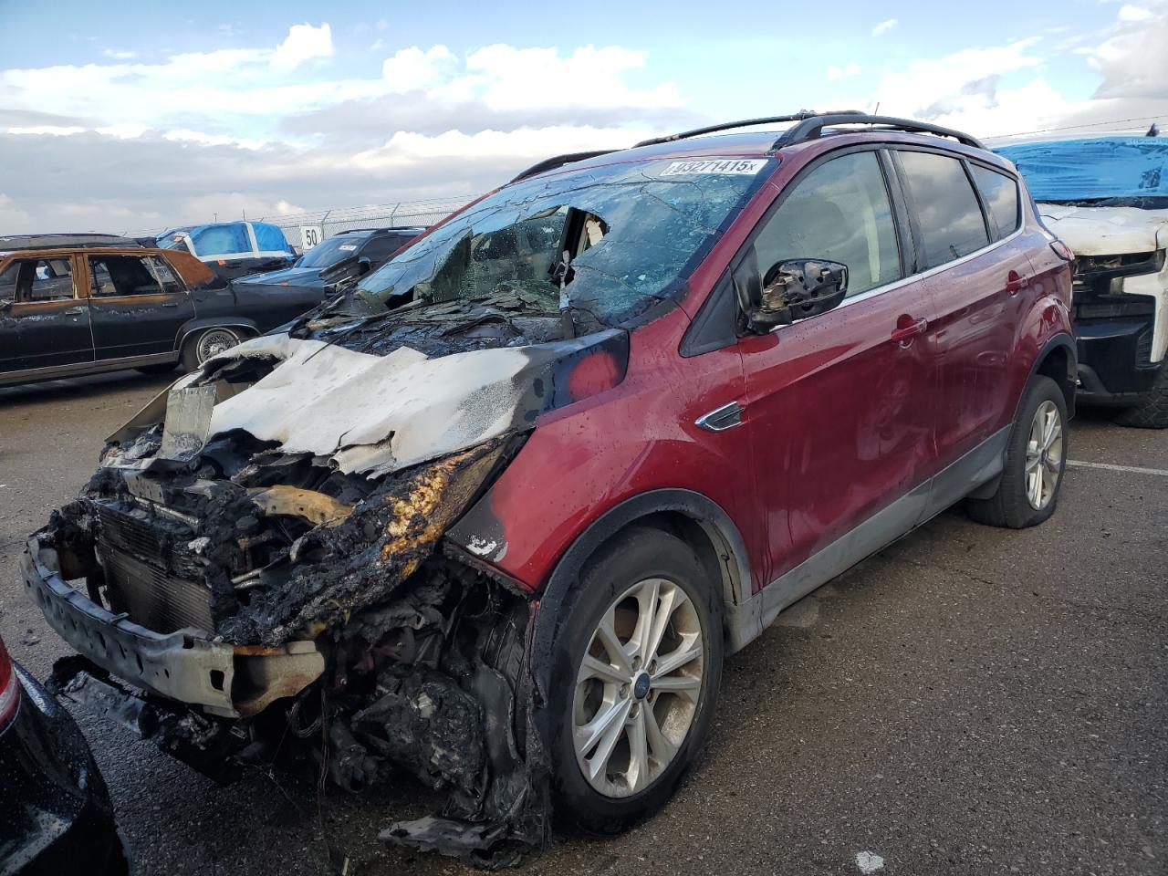 2019 Ford Escape VIN 1FMCU0HD6KUA72031 photo 1