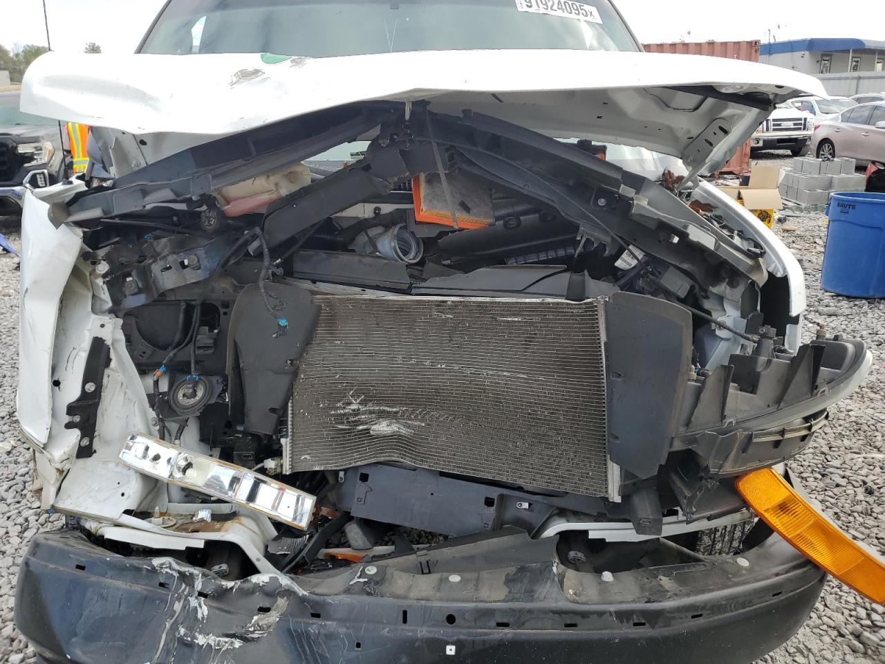 2022 Chevrolet Express g2500 VIN 1GCWGBFP0N1184640 photo 12
