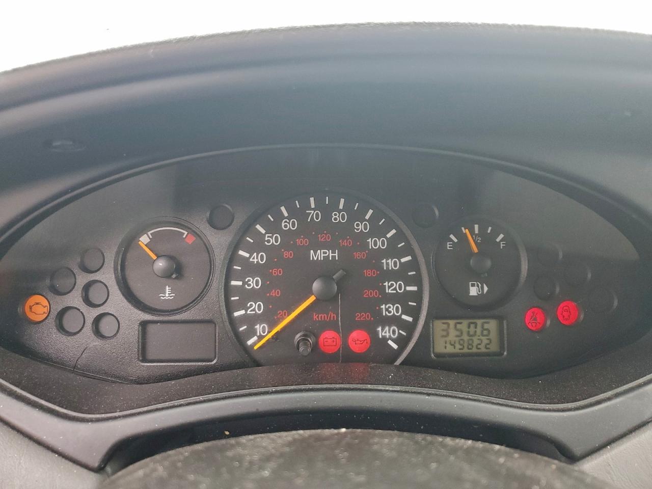 2004 Ford Focus VIN 1FAFP34334W138684 photo 9