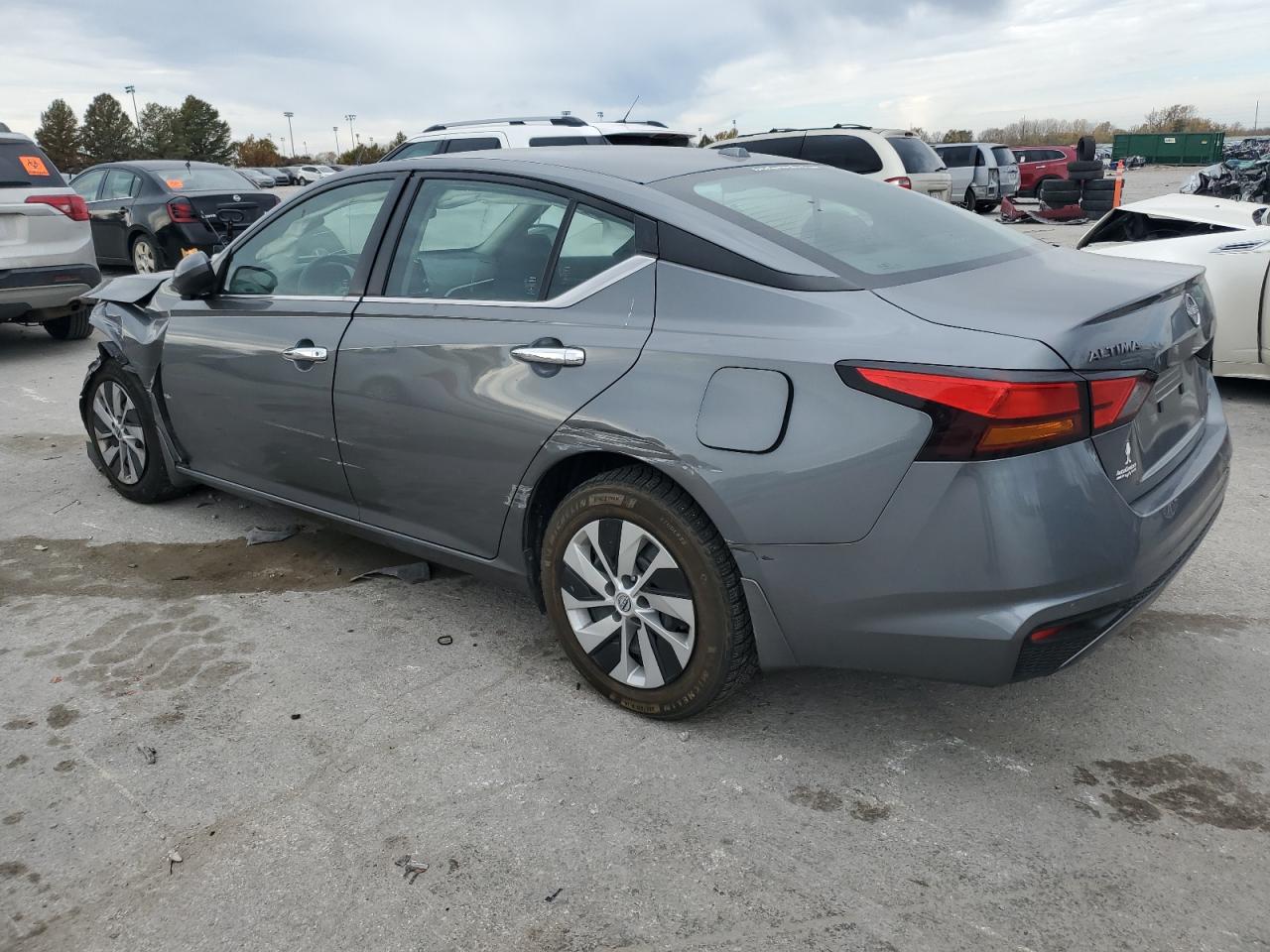 2023 Altima VIN 1N4BL4BW7PN304454 photo 2