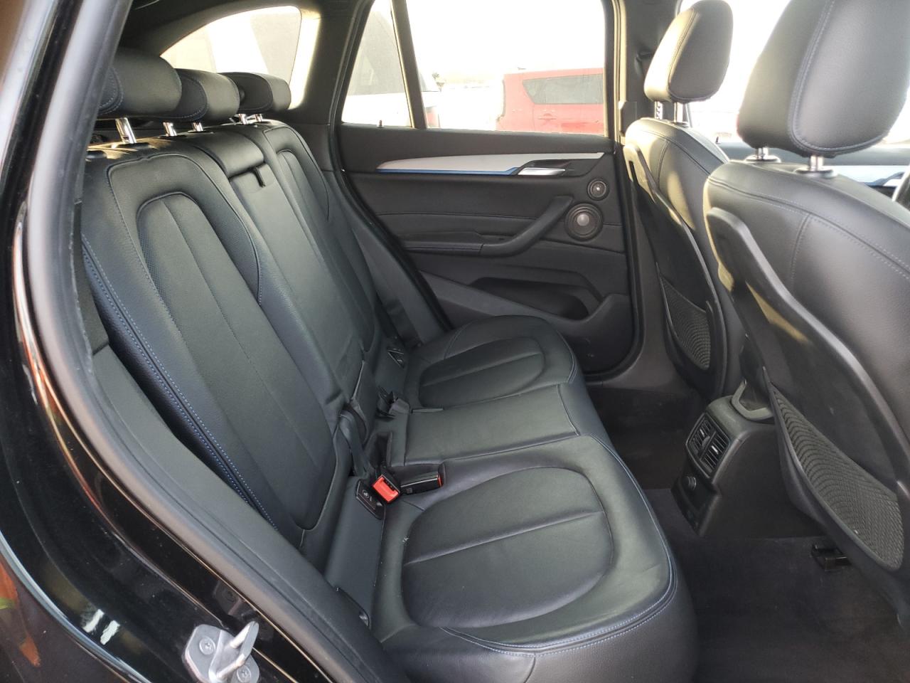 2017 BMW X1 VIN WBXHT3C31H5F72345 photo 10