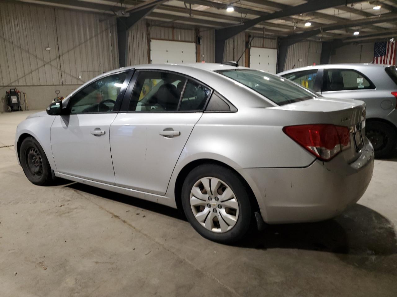 2016 CHEV Cruze VIN 1G1PC5SH7G7147206 photo 2