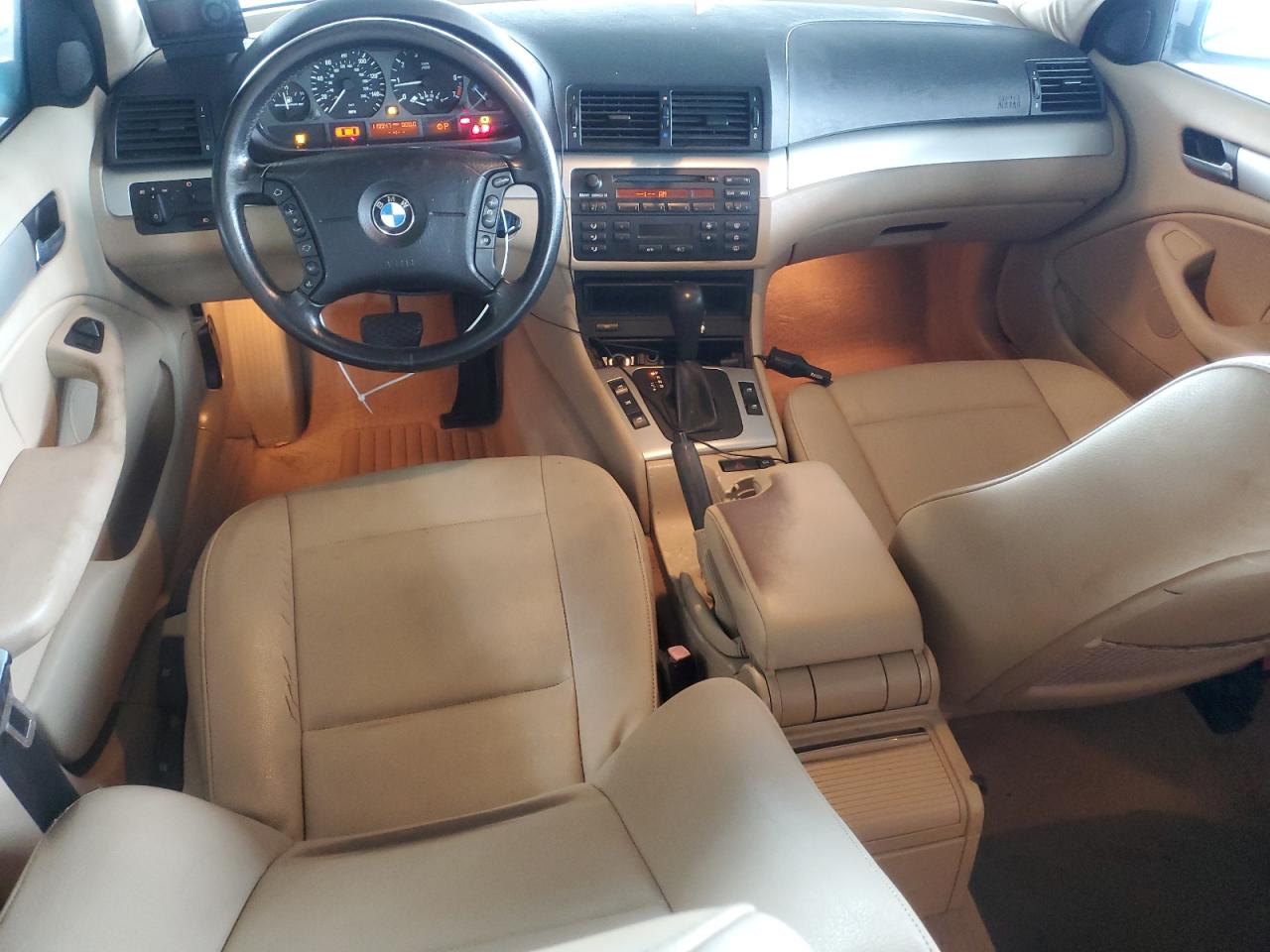 2004 BMW 3 series VIN WBAAZ334X4KP88884 photo 8