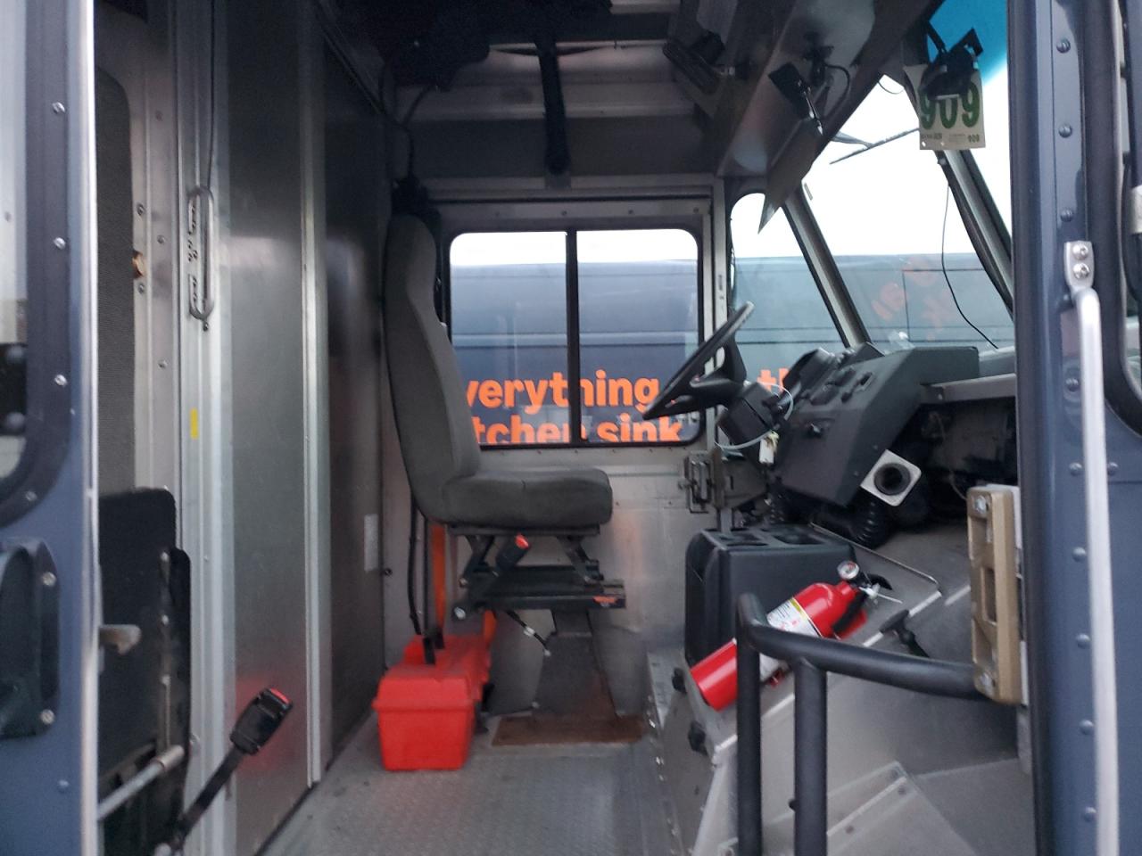 2021 FREIGHTLINER All other VIN 4UZAC2GA9MCMM9554 photo 10