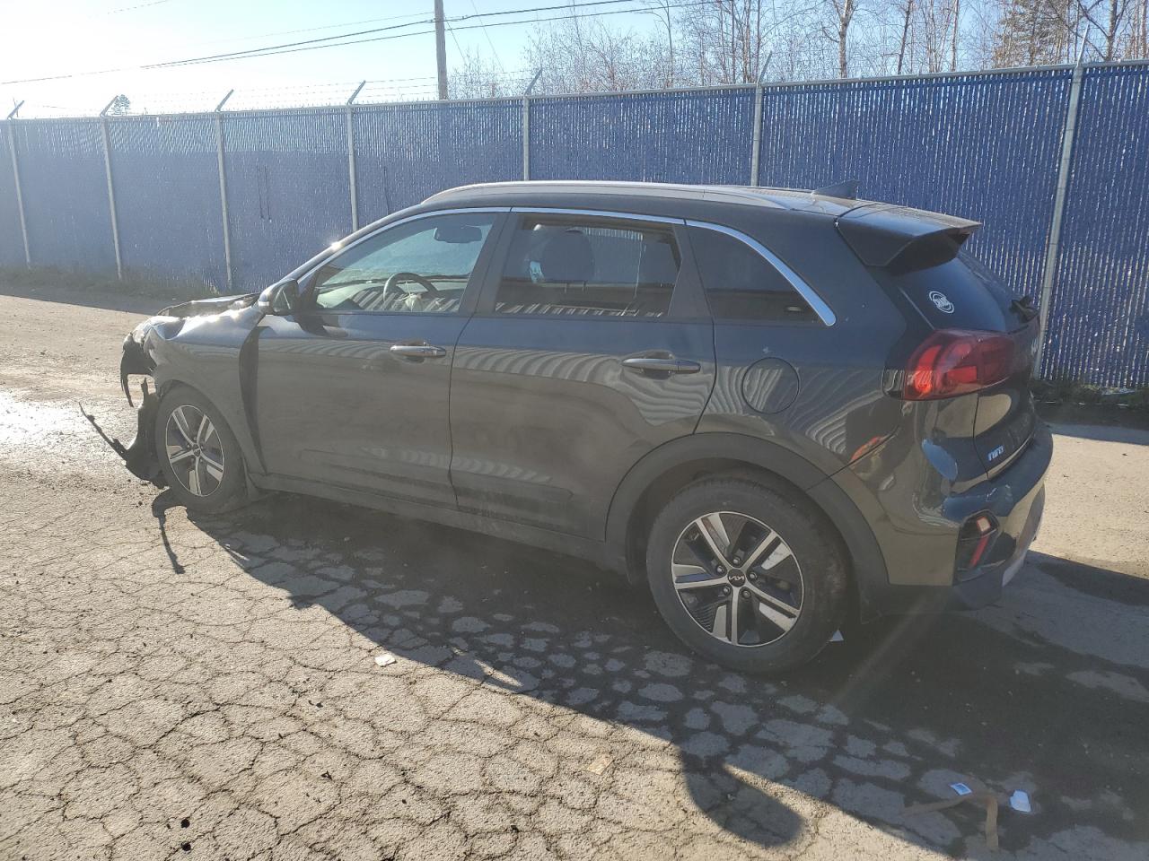 2022 Kia Niro VIN KNDCC3LC5N5512276 photo 2