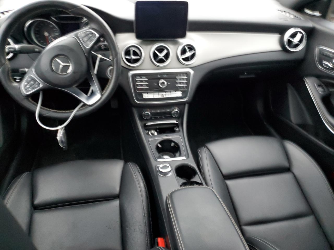 2018 MERCEDES-BENZ Cla-class VIN WDDSJ4EB1JN567898 photo 8