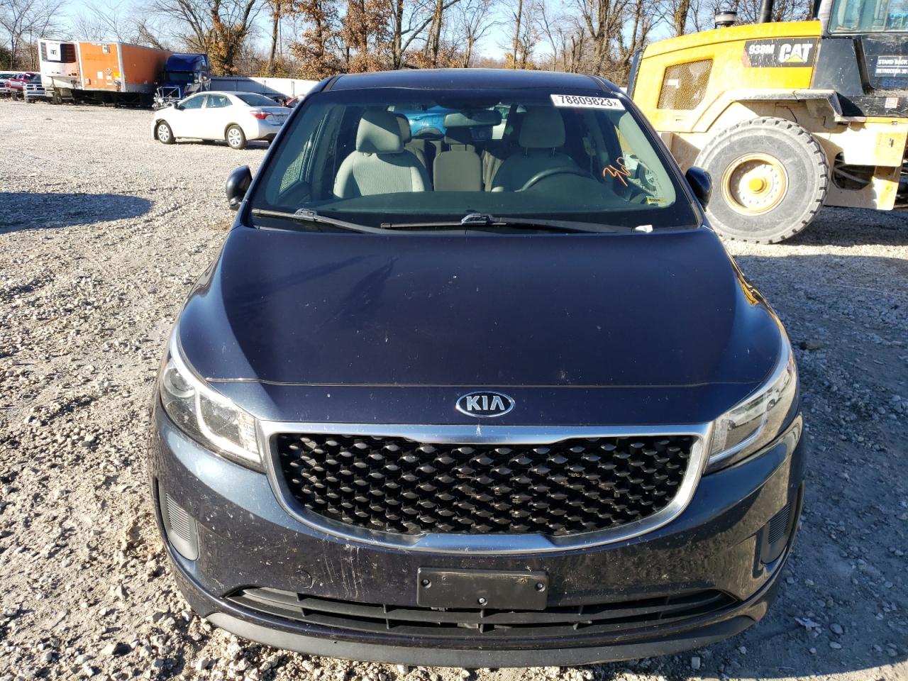 2017 KIA Sedona lx VIN KNDMB5C15H6245320 photo 5