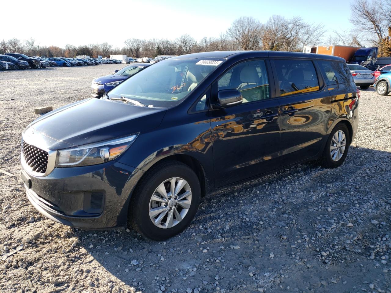 2017 KIA Sedona lx VIN KNDMB5C15H6245320 photo 1