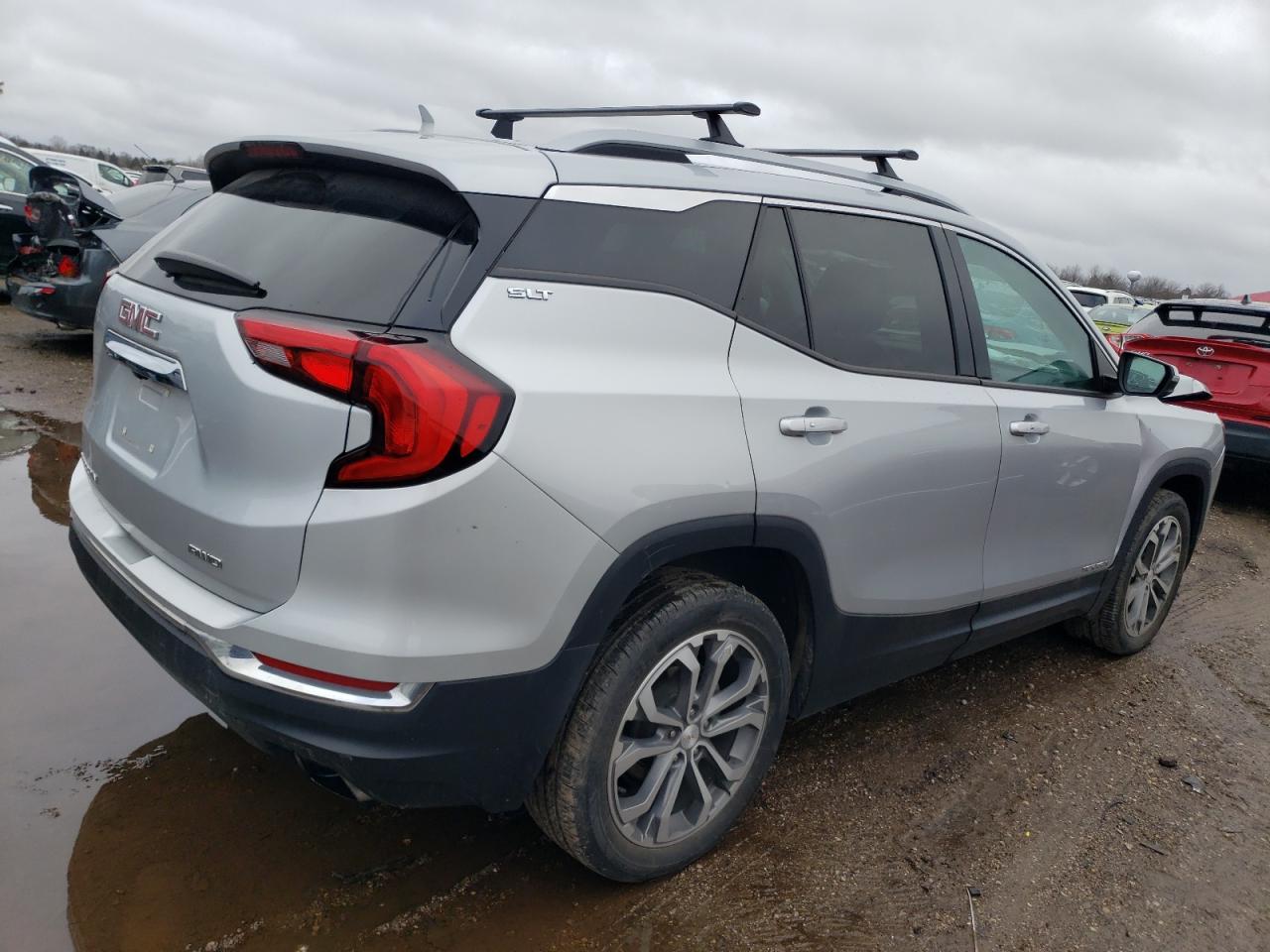 2020 GMC Terrain VIN 3GKALVEXXLL228680 photo 3