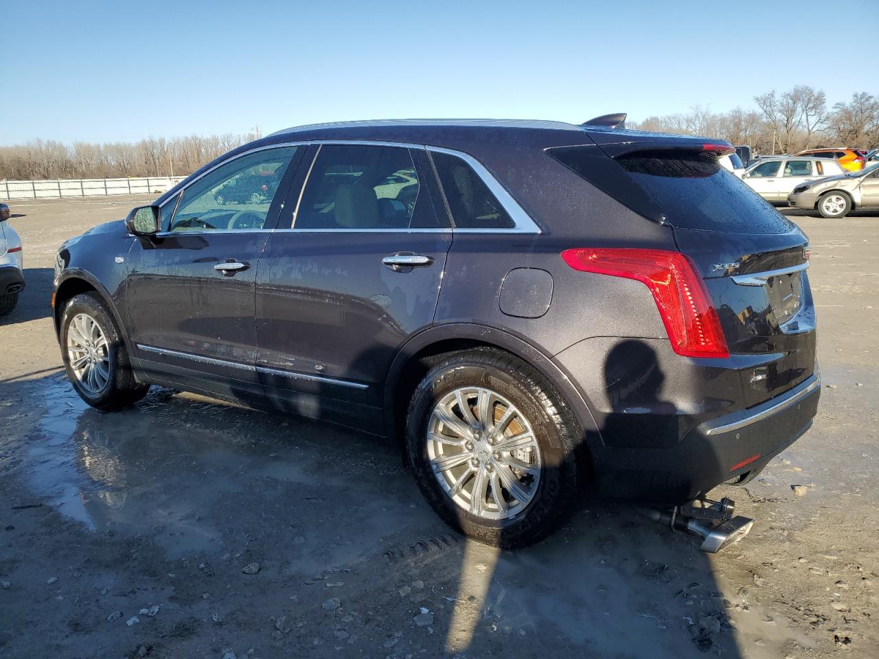 2017 Cadillac Xt5 VIN 1GYKNDRSXHZ216509 photo 2