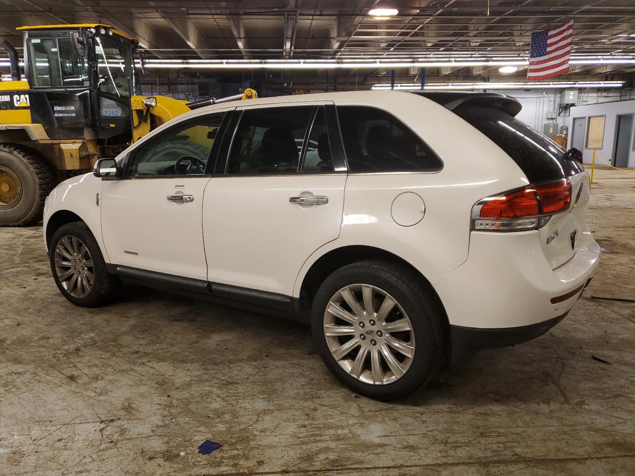 2013 Lincoln Mkx VIN 2LMDJ8JK6DBL03026 photo 2