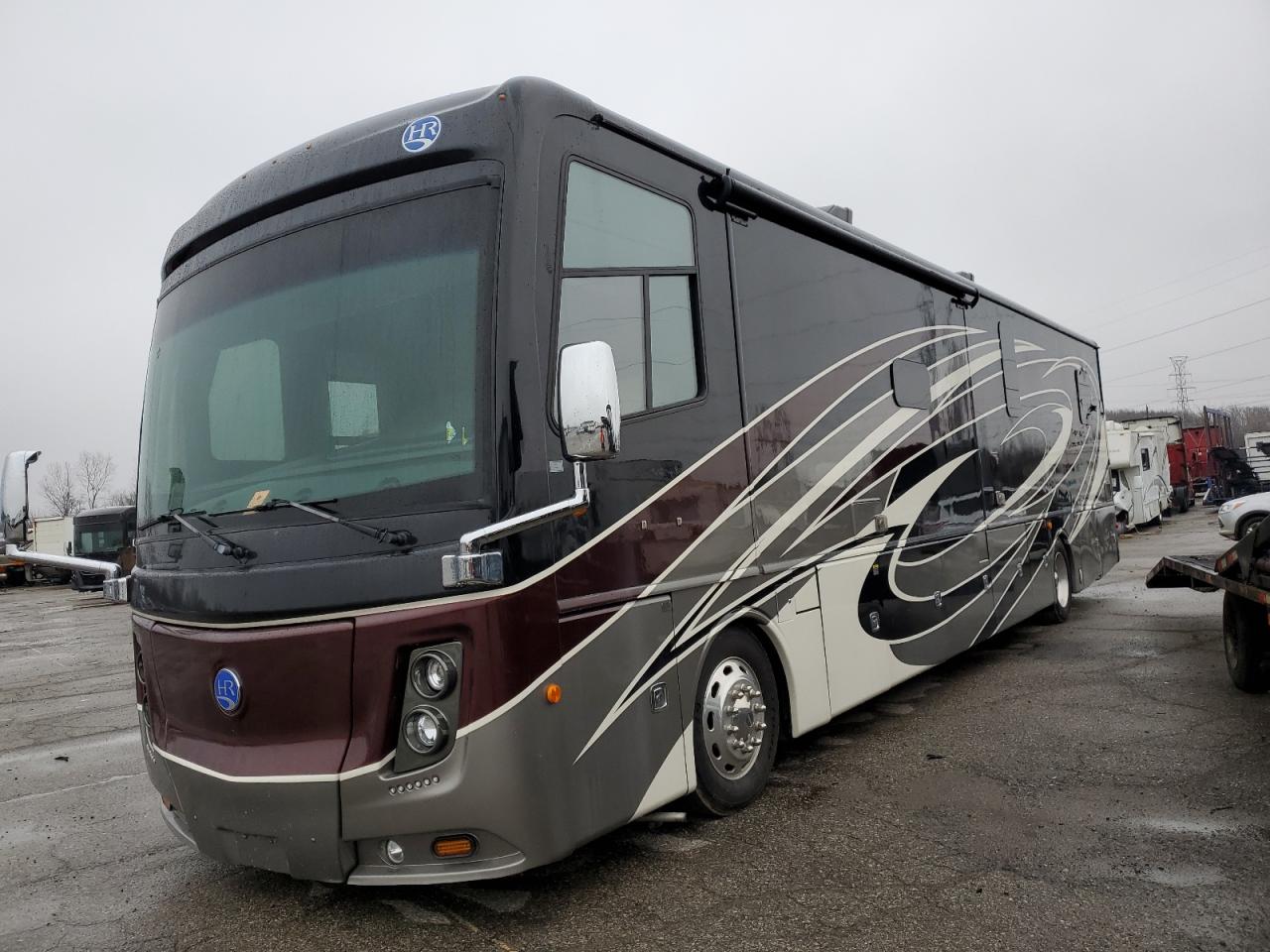 2017 FREIGHTLINER Chassis VIN 4UZACGCY0HCJN1724 photo 2