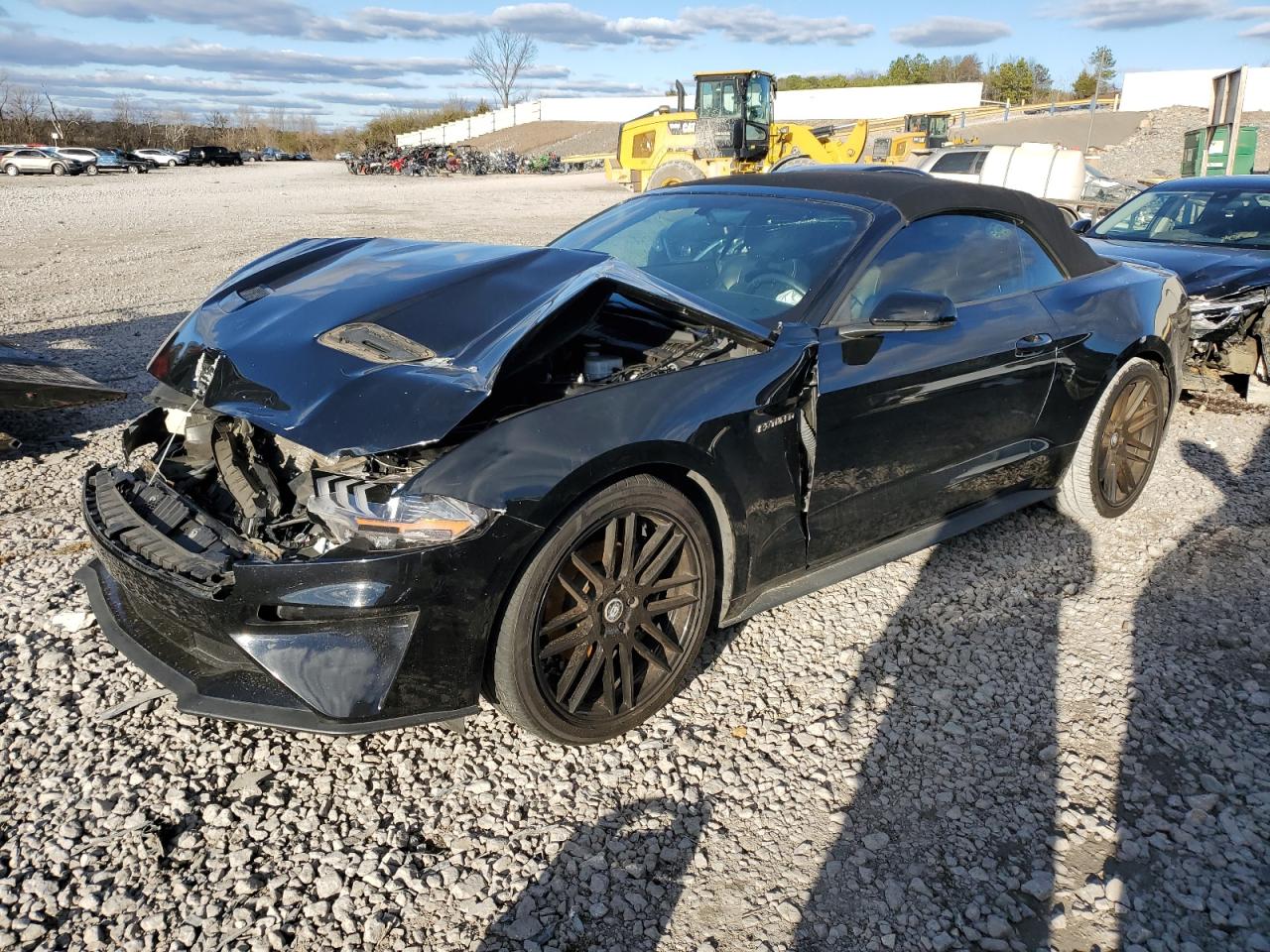 2018 Ford Mustang VIN 1FATP8UH8J5145448 photo 1