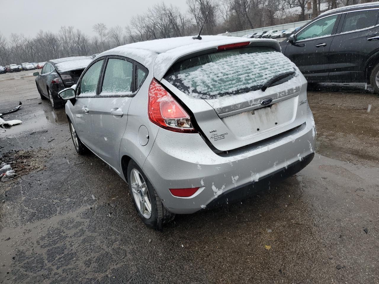 2019 Ford Fiesta VIN 3FADP4EJ7KM116887 photo 2