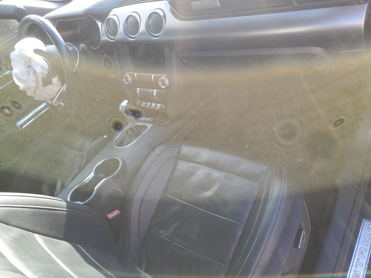 2018 Ford Mustang VIN 1FATP8UH8J5145448 photo 8