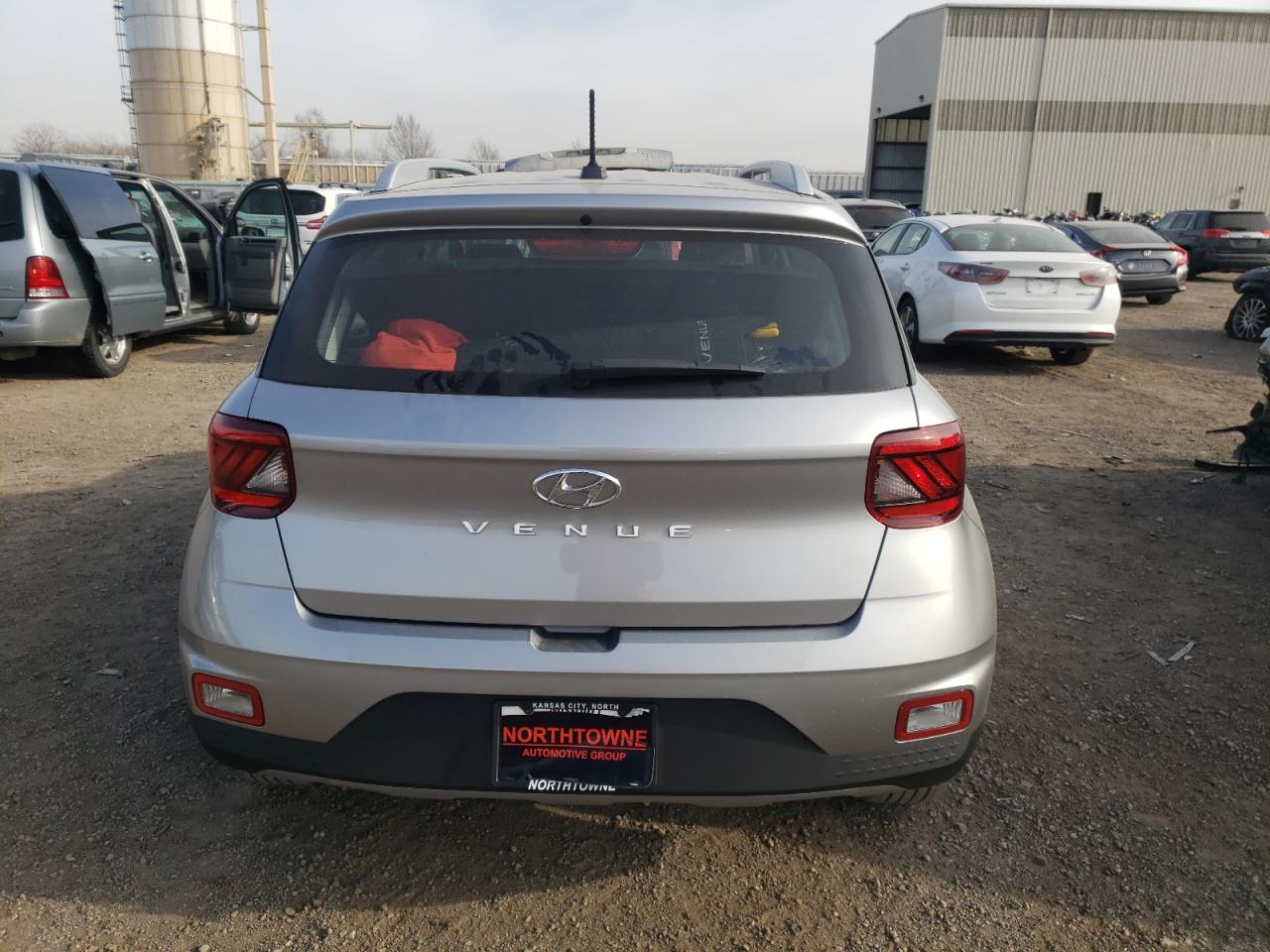 2024 HYUNDAI Venue VIN KMHRC8A3XRU285197 photo 6