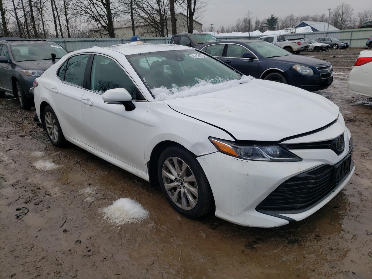 2019 TOYOTA Camry VIN 4T1B11HK6KU792857 photo 4
