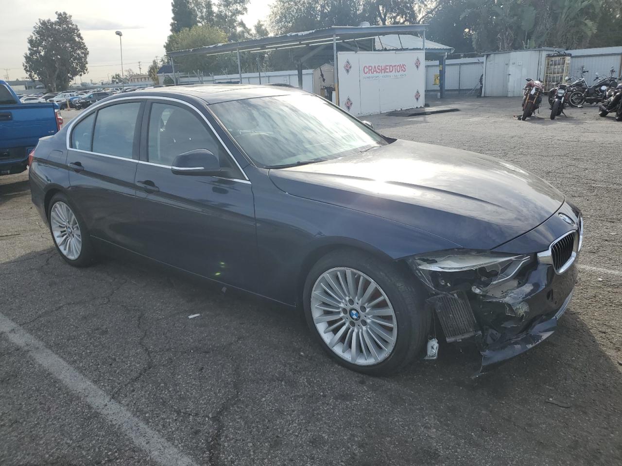 2014 BMW 3 series VIN WBA3A9C52EF479724 photo 4