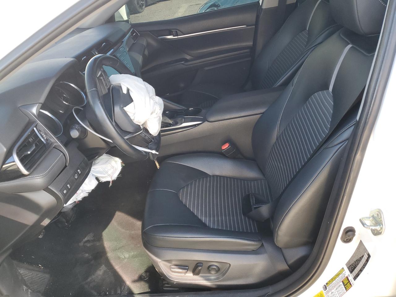 2020 TOYOTA Camry VIN 4T1G11AK9LU355937 photo 7