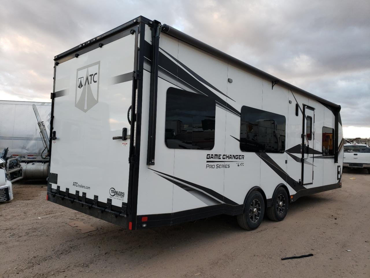 2021 'OTHER Toy hauler VIN 5JX1U2826NE227008 photo 4