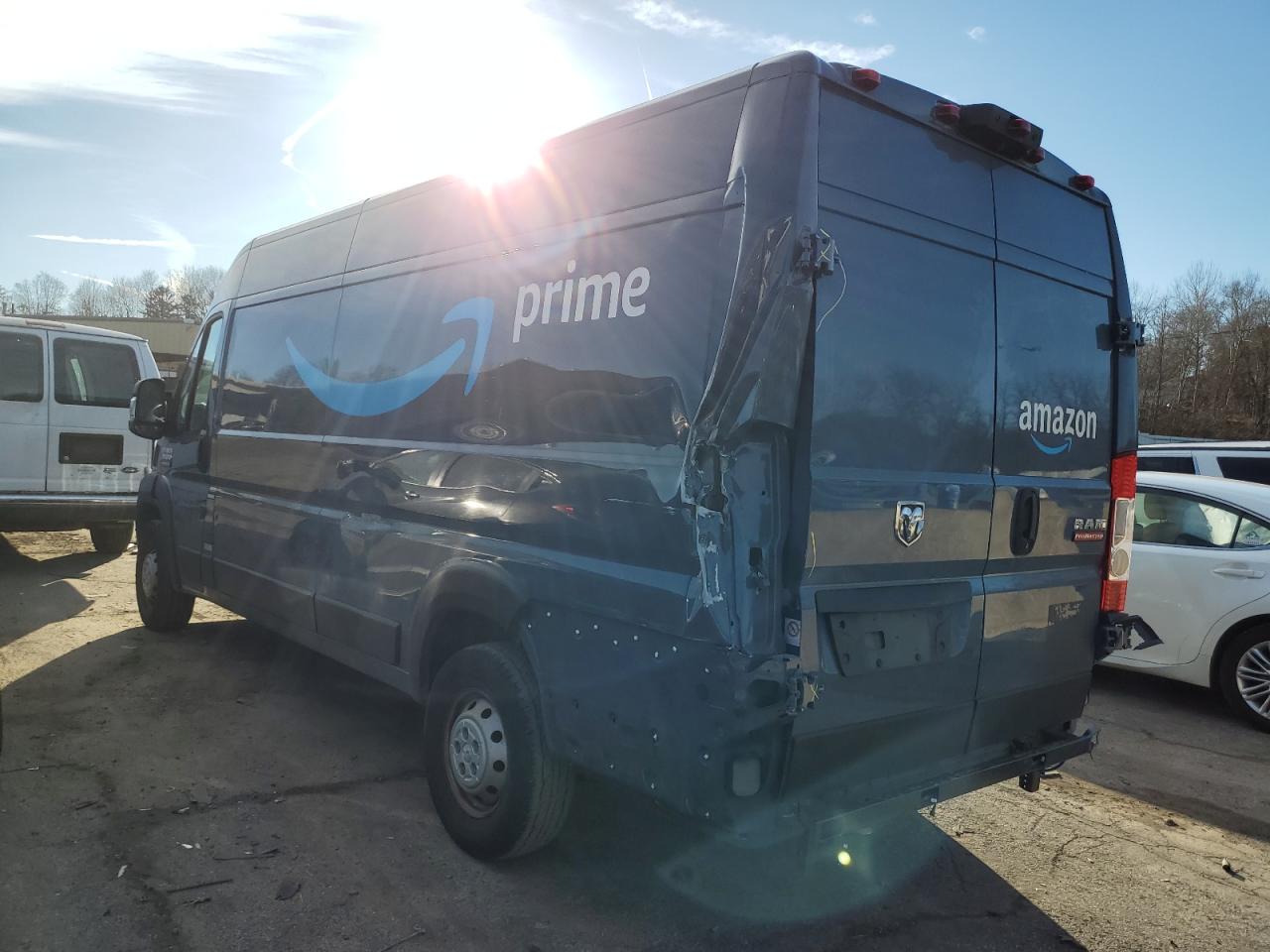 2019 RAM Promaster 3500 VIN 3C6URVJG0KE548680 photo 2