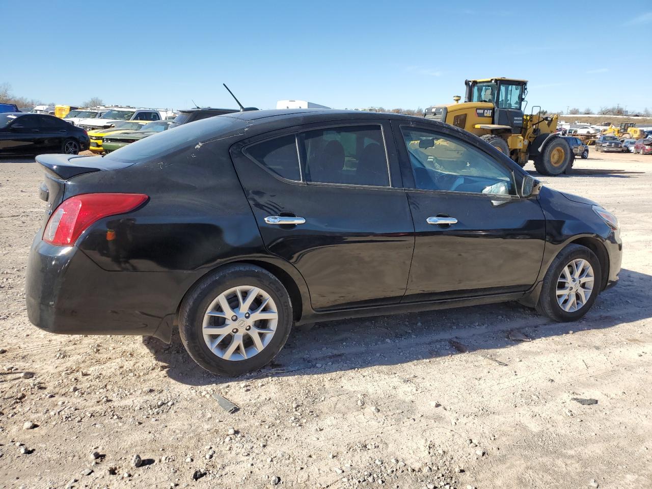 2017 NISSAN Versa VIN 3N1CN7AP5HL891732 photo 3