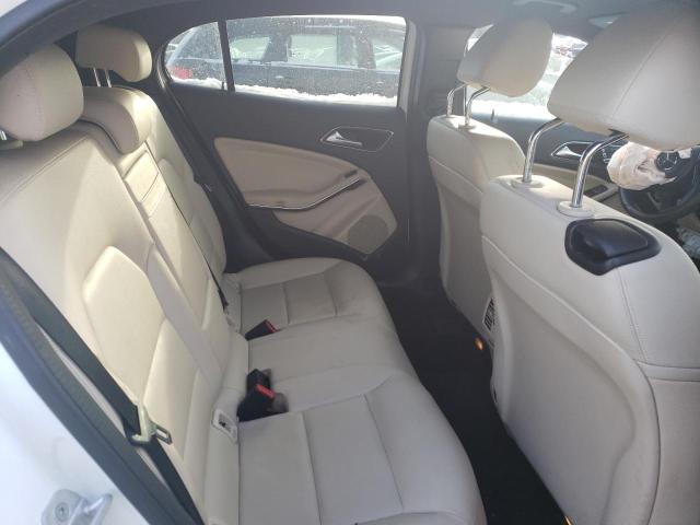 2018 MERCEDES Gla-class VIN WDCTG4GB1JJ374646 photo 11