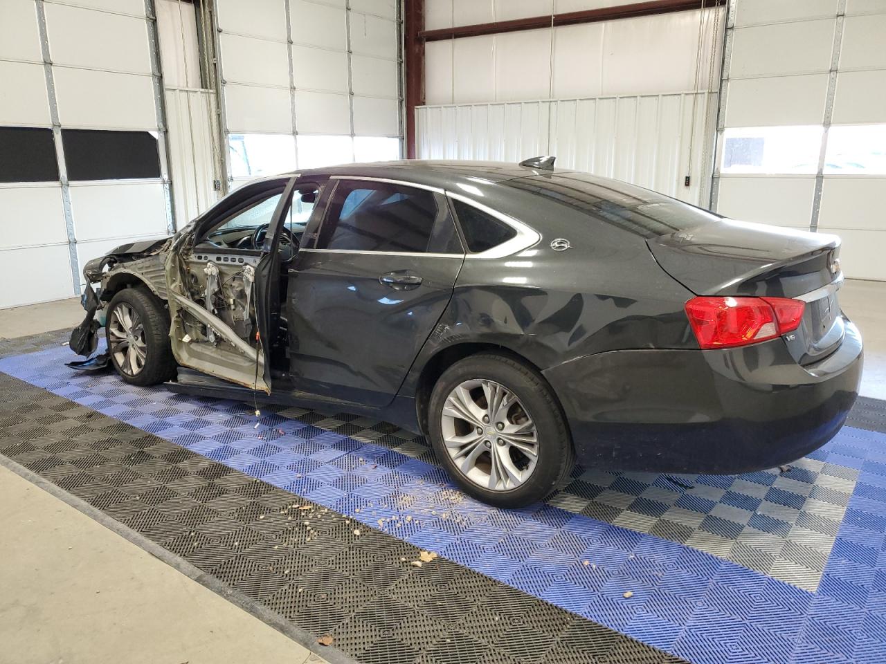 2015 Chevrolet Impala VIN 2G1125S30F9259677 photo 2