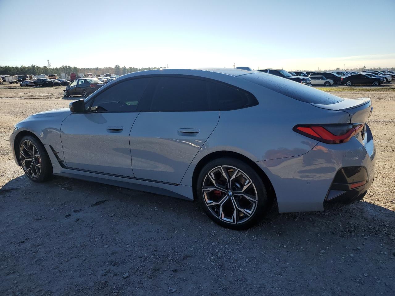 2022 BMW 4 series VIN WBA63AV04NFM10284 photo 2