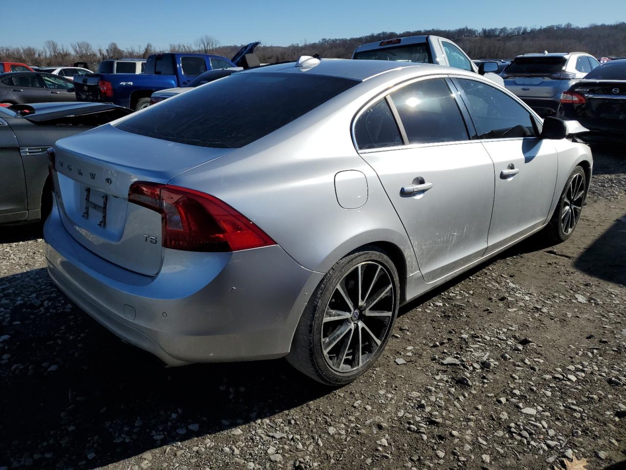 2016 VOLVO S60 VIN YV126MFK0G2399153 photo 3