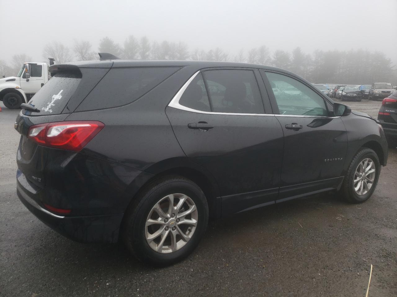 2021 CHEVROLET Equinox VIN 2GNAXUEV0M6142588 photo 3