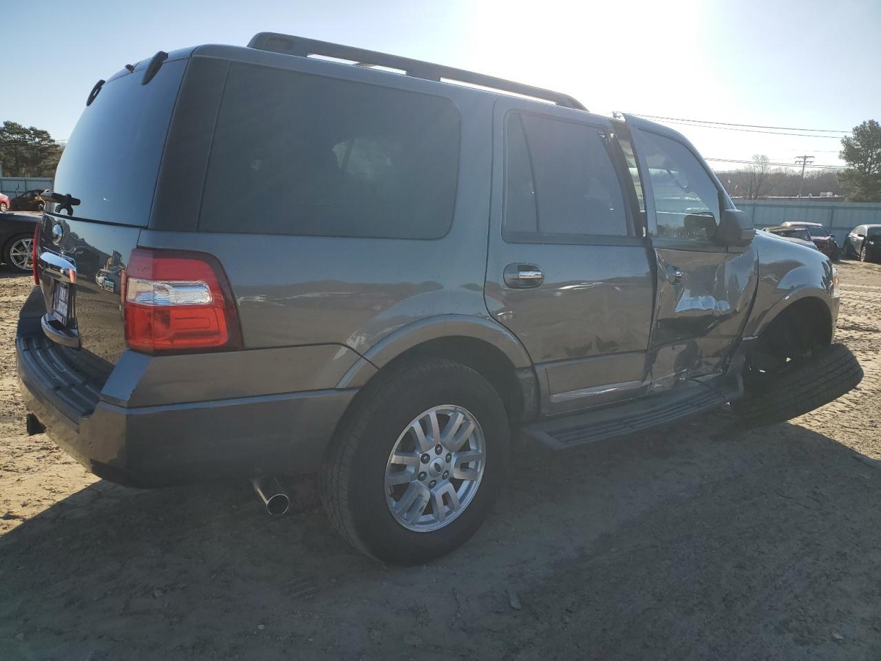 2014 FORD Expedition VIN 1FMJU1H52EEF04845 photo 3