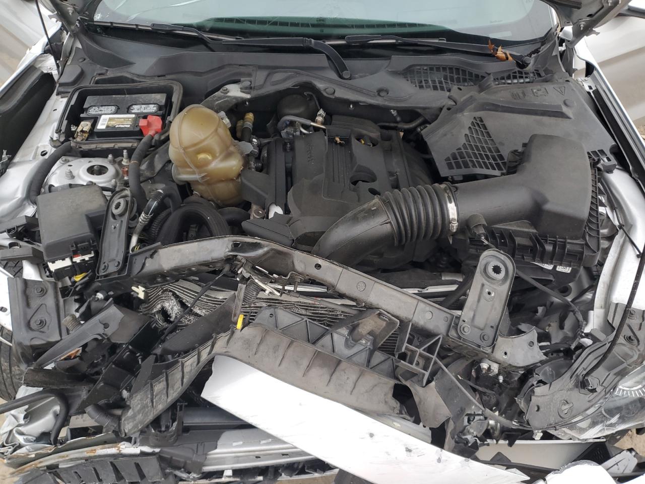 2018 FORD Mustang VIN 1FATP8UH8J5143134 photo 11