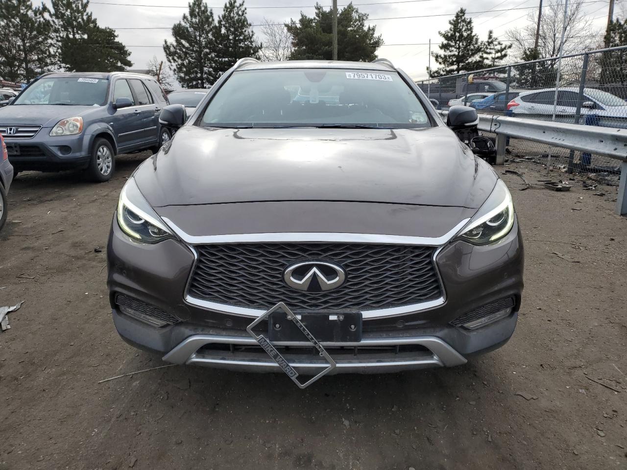 2017 Infiniti Qx30 VIN SJKCH5CR5HA036055 photo 5