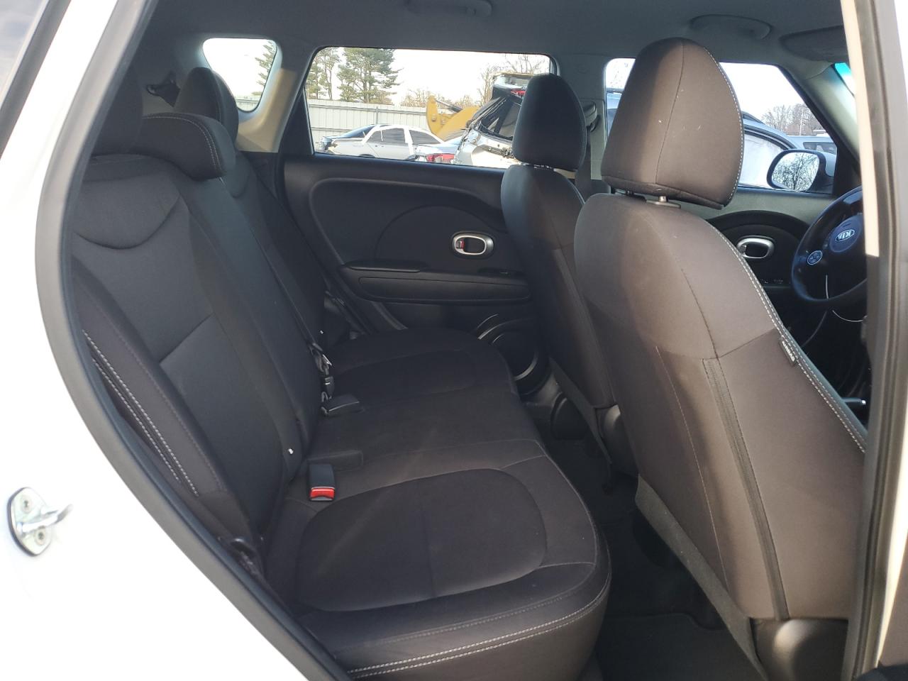 2018 KIA Soul VIN KNDJN2A23J7572187 photo 11