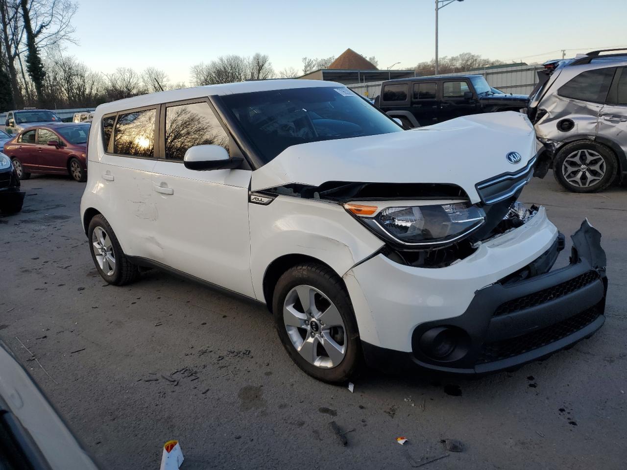 2018 KIA Soul VIN KNDJN2A23J7572187 photo 4
