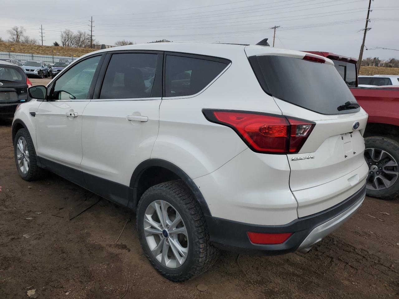 2019 FORD Escape VIN 1FMCU9GD8KUC26714 photo 2