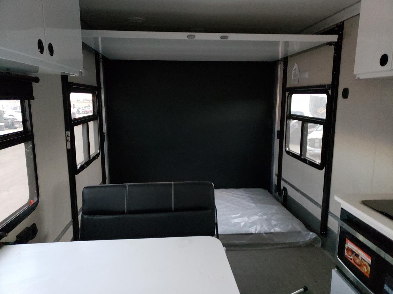 2021 'OTHER Toy hauler VIN 5JX1U2826NE227008 photo 6