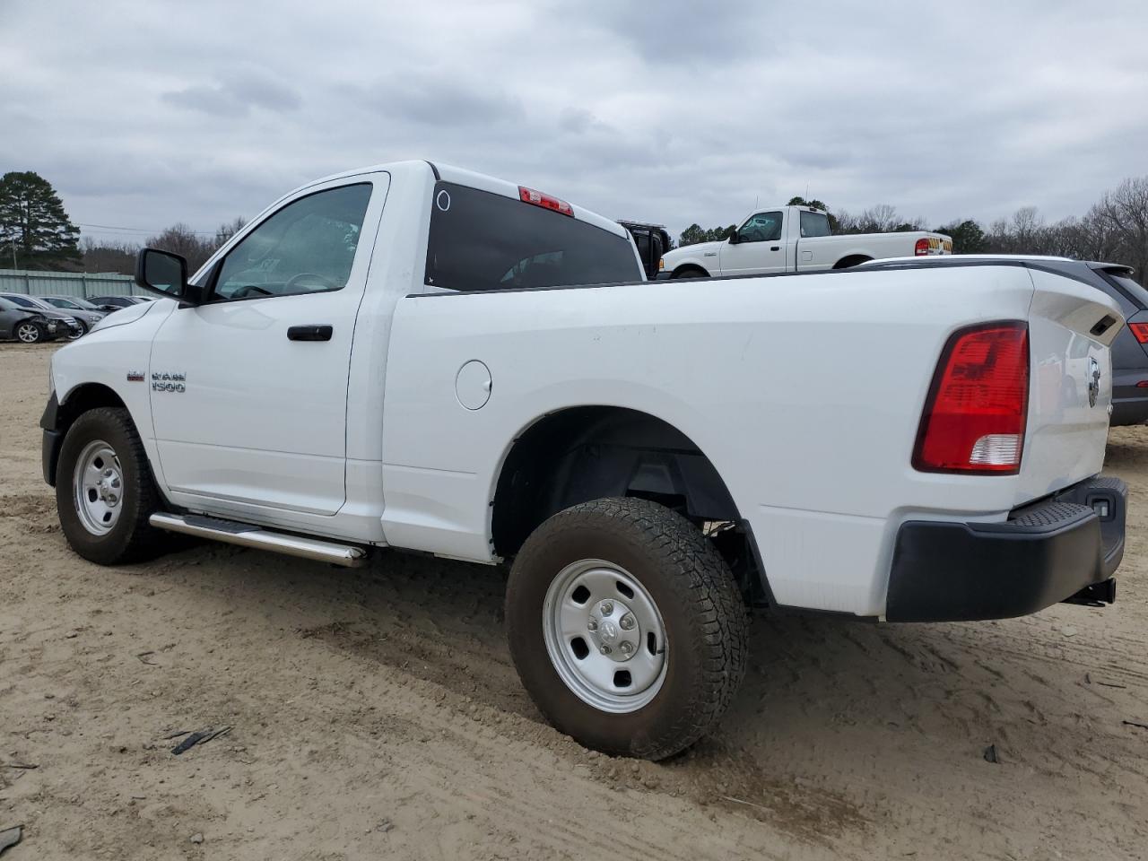 2018 RAM 1500 VIN 3C6JR7AT2JG265373 photo 2