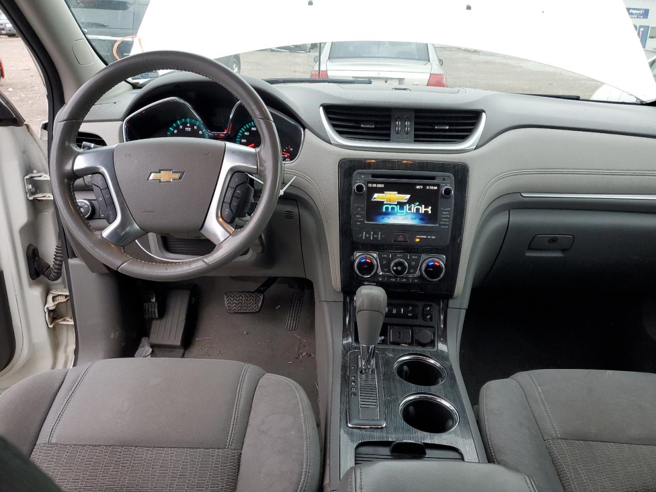 2015 CHEVROLET Traverse VIN 1GNKRHKD3FJ130362 photo 8