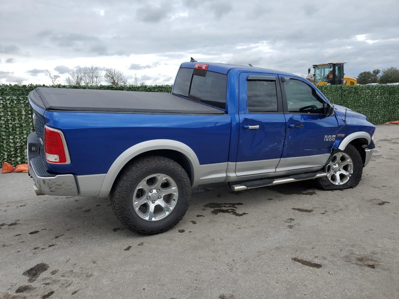 2017 RAM 1500 VIN 1C6RR7JT6HS846235 photo 3