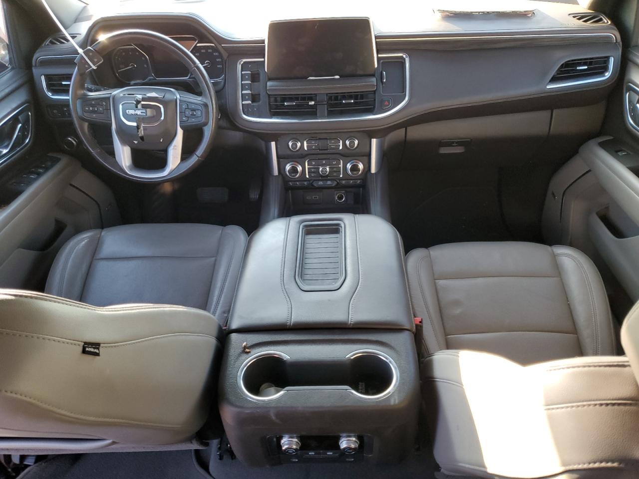 2021 GMC Yukon VIN 1GKS1GKD0MR208433 photo 8
