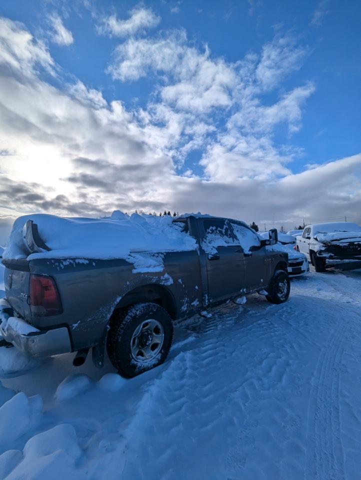 2013 Ram All models VIN 3C6UR5CL0DG581390 photo 3