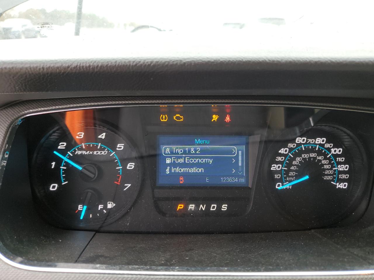 2018 Ford Taurus VIN 1FAHP2D82JG136784 photo 9