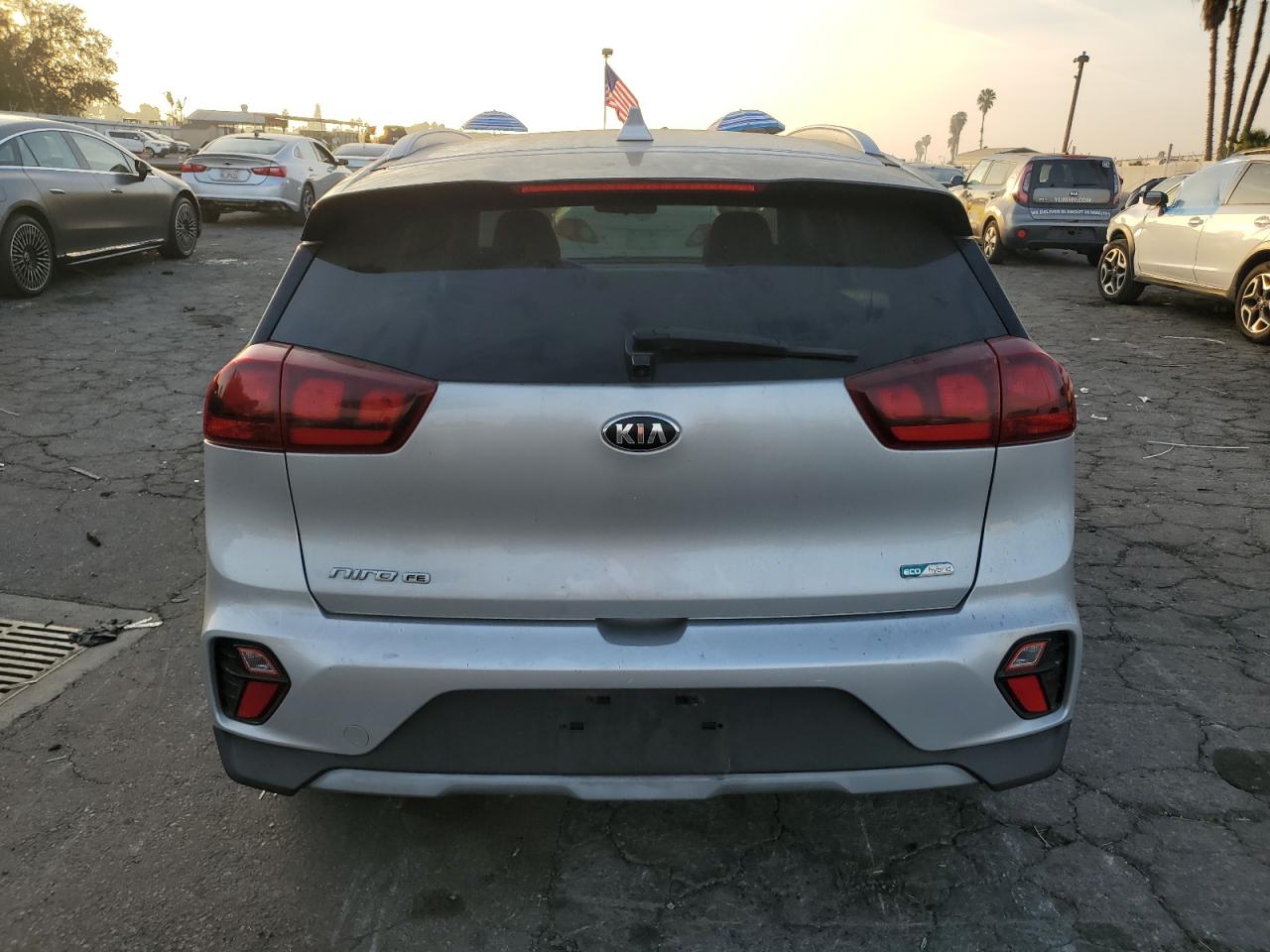 2020 Kia Niro VIN KNDCB3LC4L5400844 photo 6