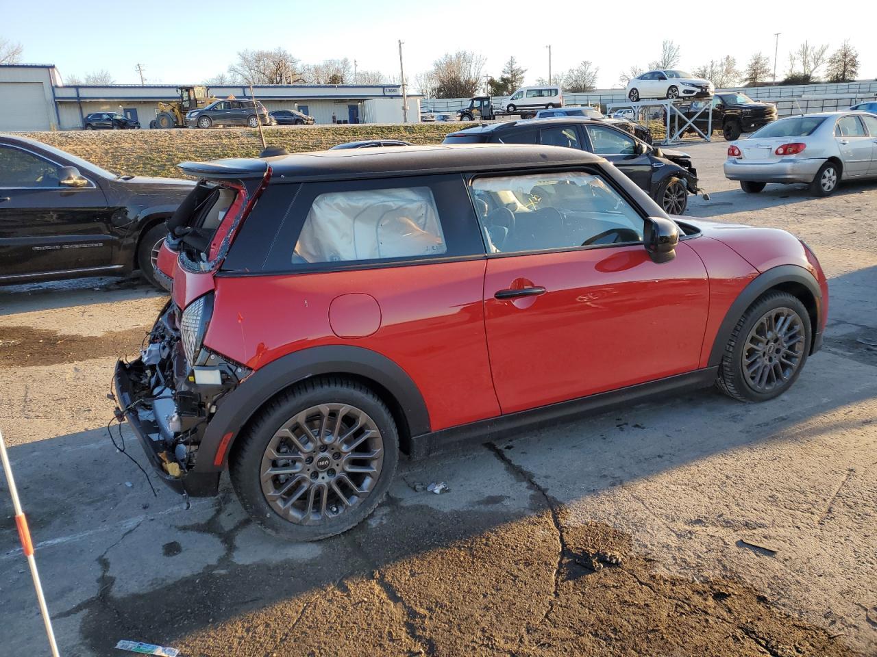 2025 Mini Cooper VIN WMW23GD09S2W27397 photo 3