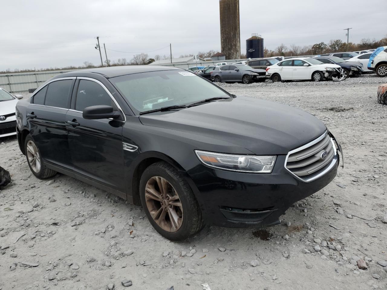 2018 Ford Taurus VIN 1FAHP2D82JG136784 photo 4